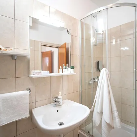 Lea Guesthouse Apartamento